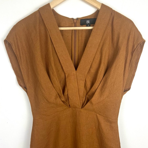 Banana Republic Mari Draped Linen Midi Dress - Picture 3 of 13